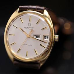 Universal Geneve Polerouter | 18K Gold High Grade Univeral Geneve Polerouter Watch